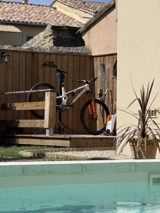 Station vélo l'abri de malaucene